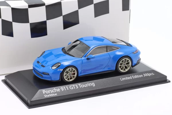Porsche 911 (992) GT3 Touring 2021 azul/dourado
